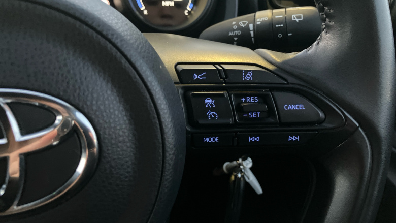 Toyota Yaris 1.5 Hybrid Design 5dr CVT Hybrid Hatchback